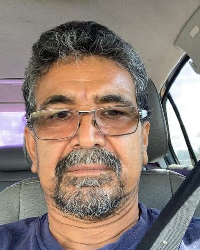 Roberto Vega's obituary image