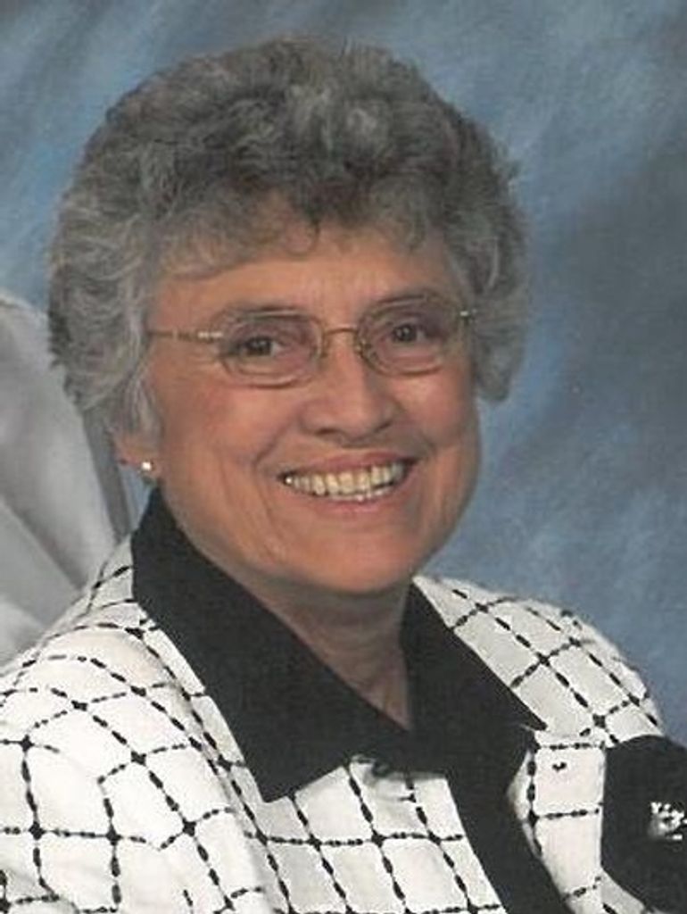 Ida Lavonne Holst