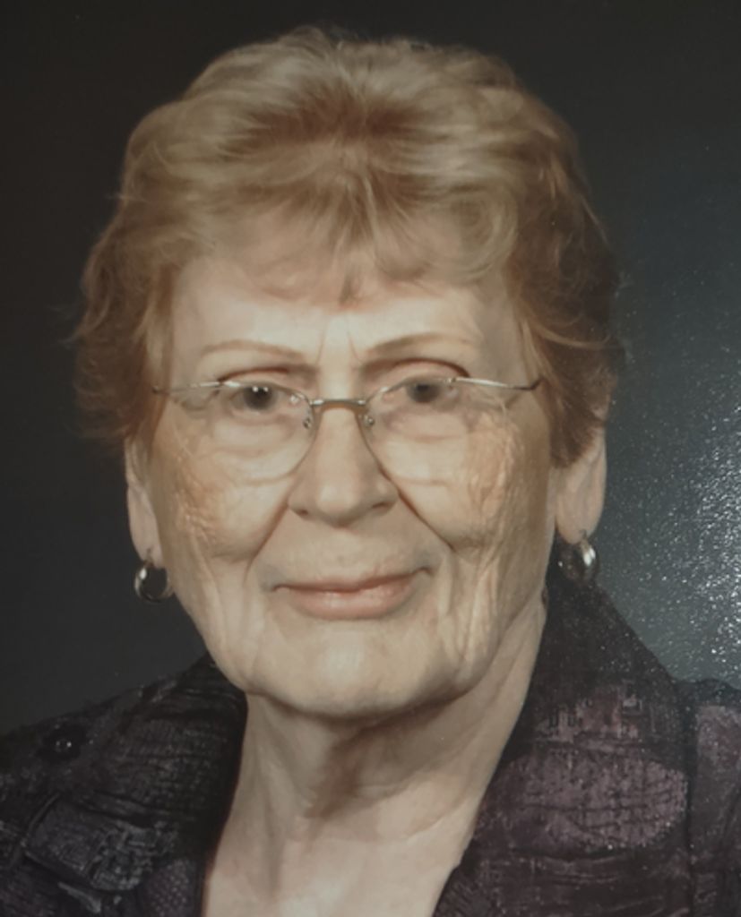 Elinor Roberta Marcil Profile Photo