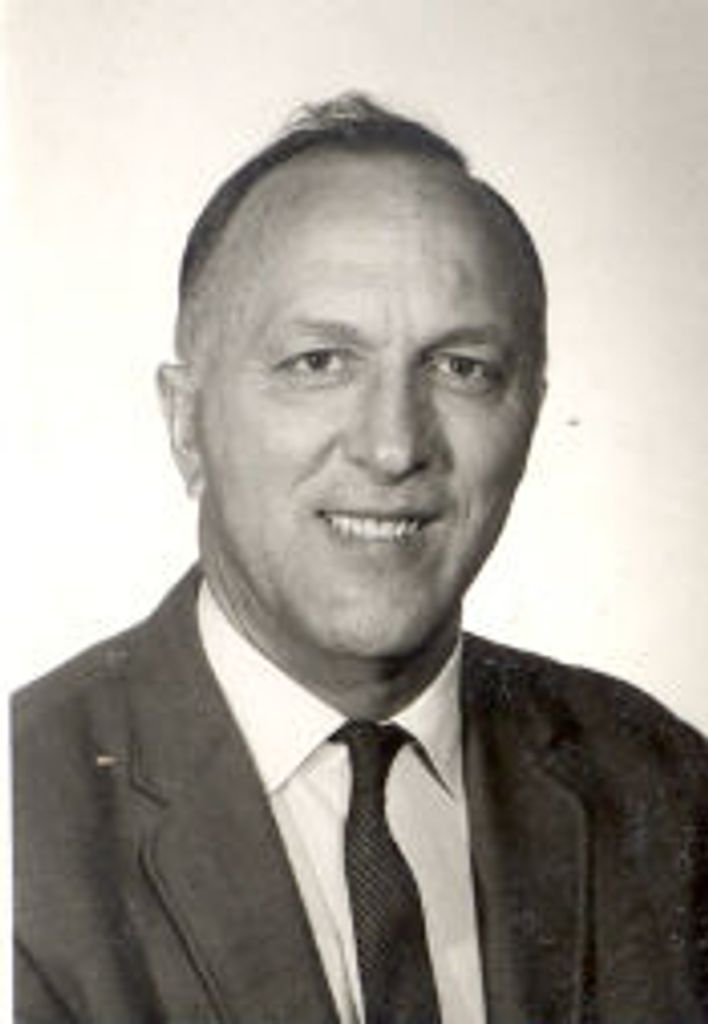 Charles Shepard Combs Profile Photo