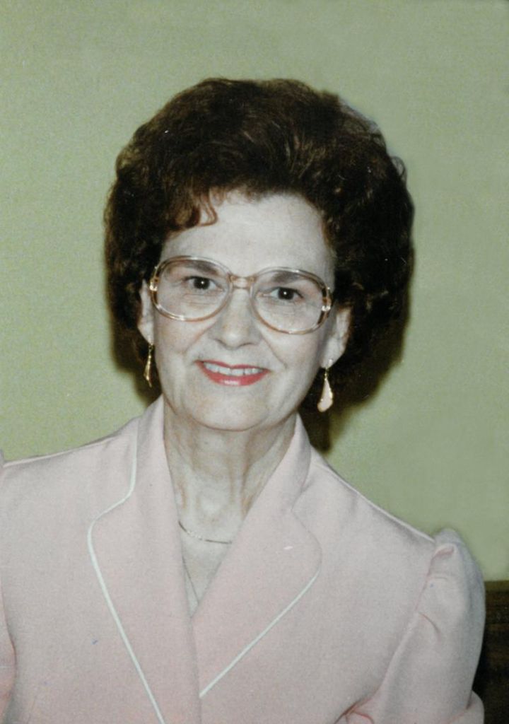 Violet Louise Davies Profile Photo