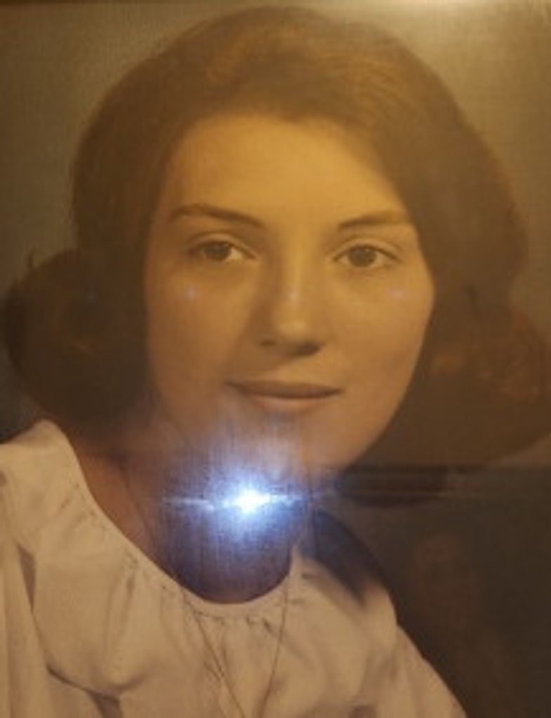 Renita (Papageorge)  Leach Profile Photo