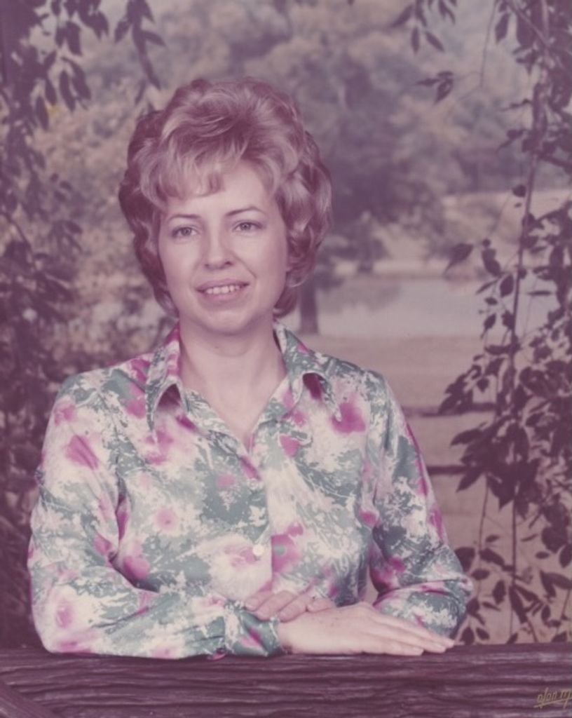 Evelyn (Mobbs)  Shellhorse