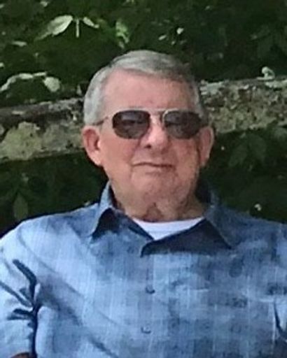 Paul W. Howdyshell's obituary image