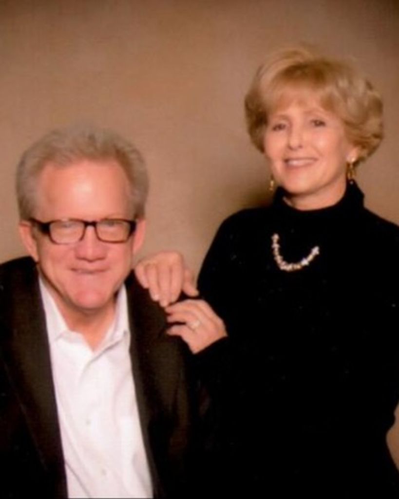 Daniel and Alicia Simons Profile Photo