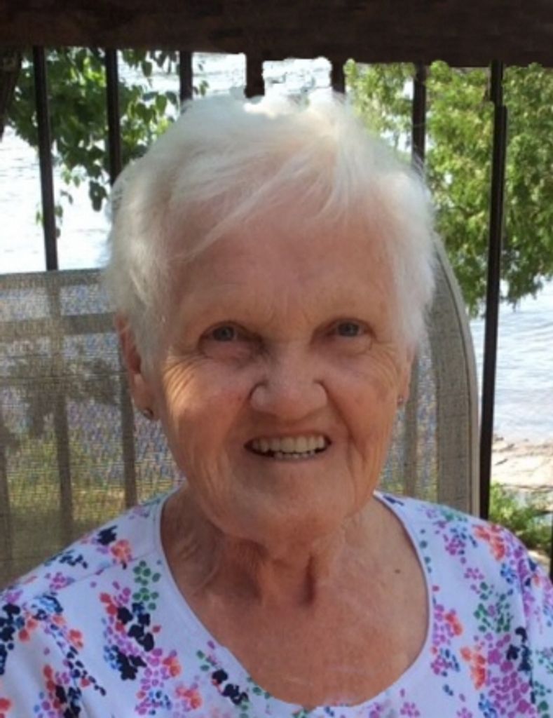 Helen Boomsma Profile Photo
