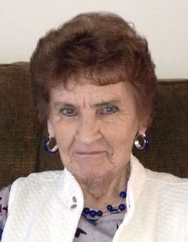 Phyllis M. (Webken)  Moening