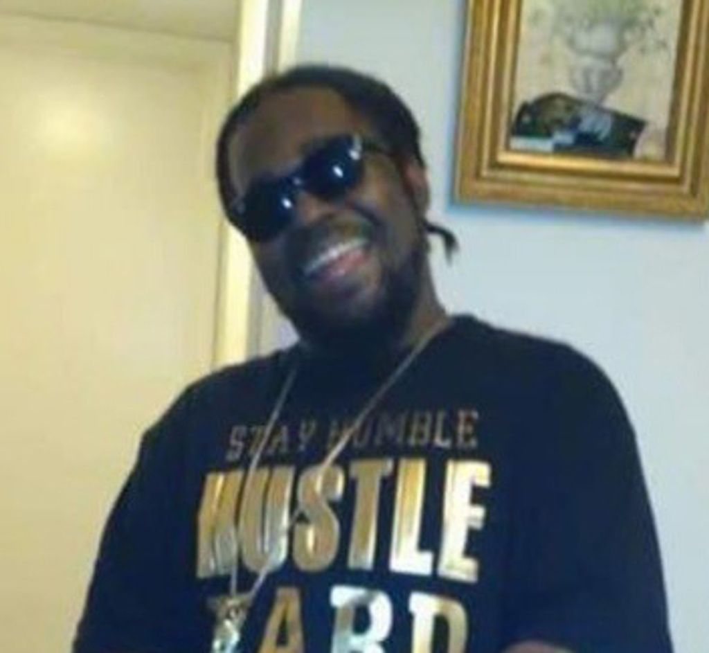 Marcus D Robertson Profile Photo