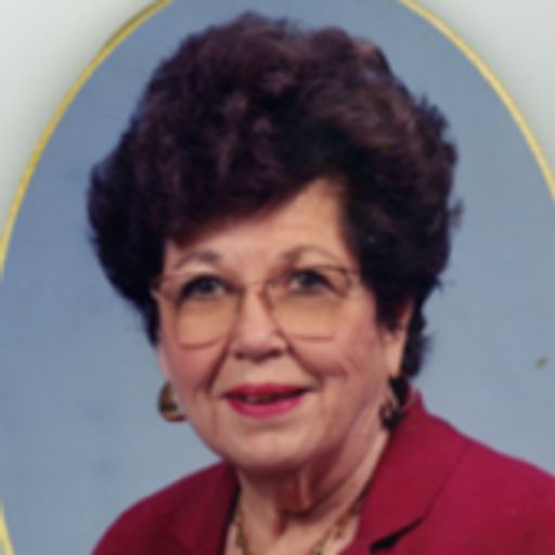 Arlene Tinus photo gallery thumbnail 2 of 5