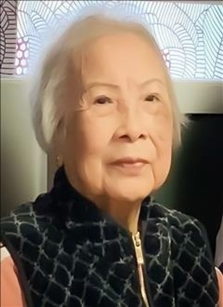 Tu Thi Huynh Profile Photo
