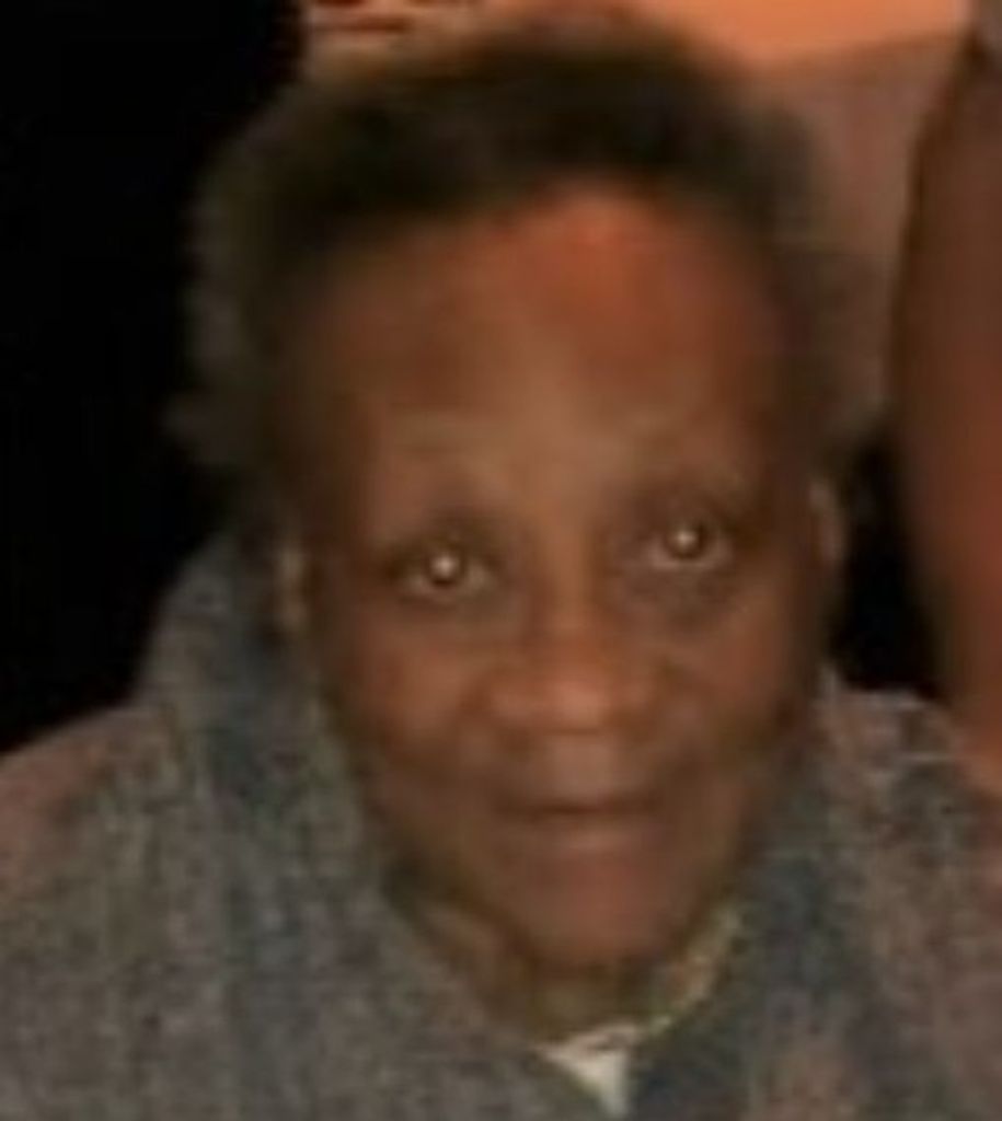 Evelyn Hunter Profile Photo
