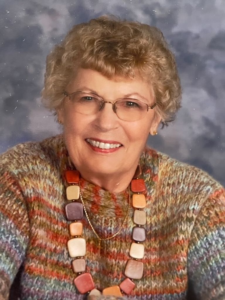 Arlysse Lorraine (Lichtenegger)  Popp