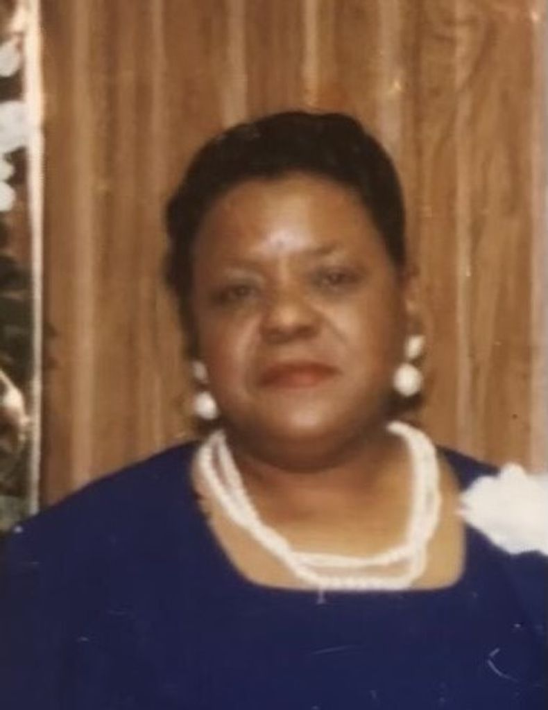 Eveleen (Pooda) James Profile Photo