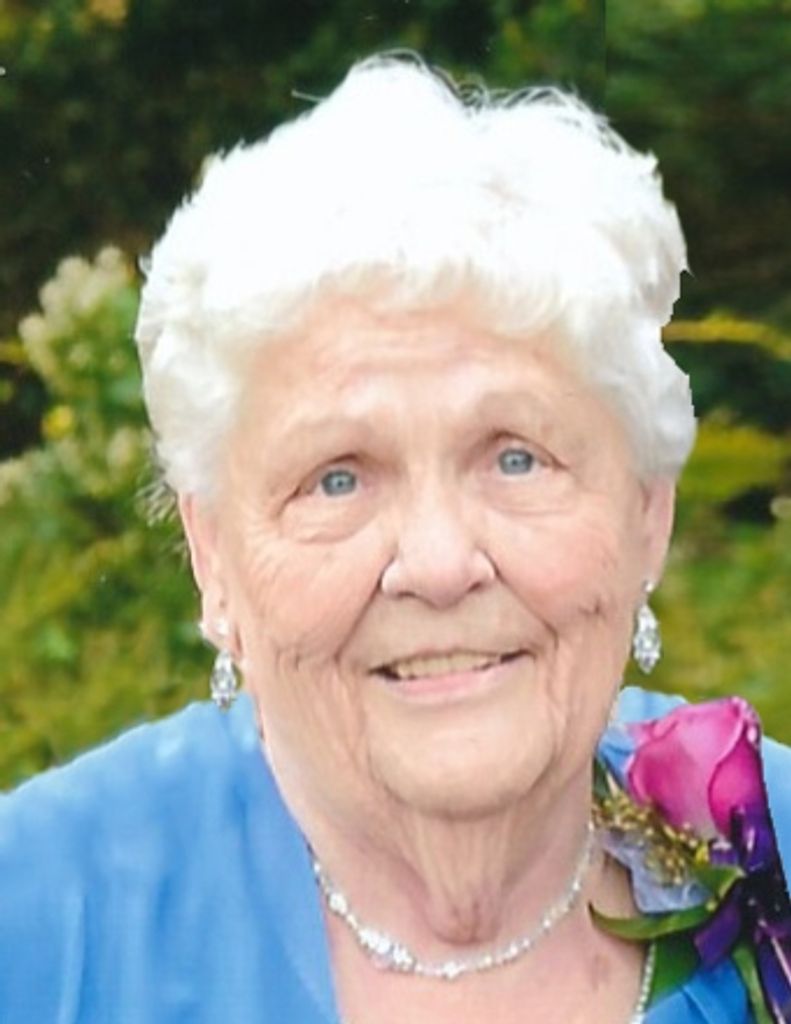 Helen Nolt