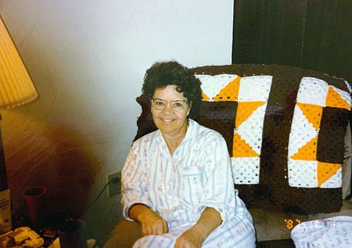Mary Mills photo gallery thumbnail 7 of 103