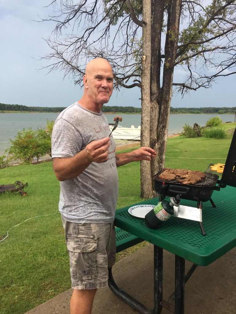 Lyndell "Lloyd" Cox Profile Photo