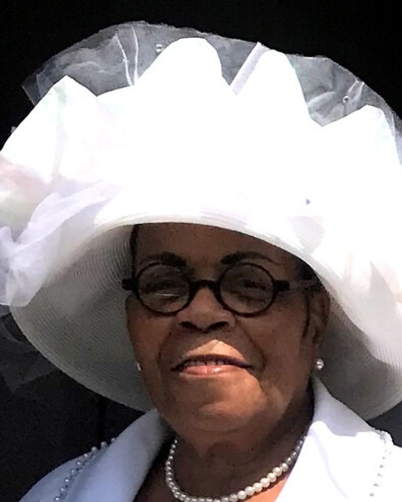 Carolyn Louise Walker Profile Photo