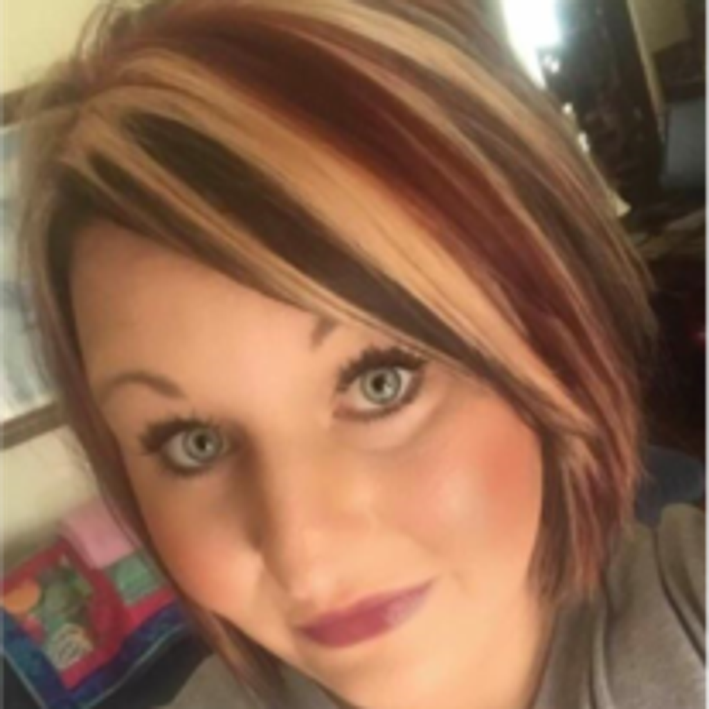 Amanda Lynn Sneeringer