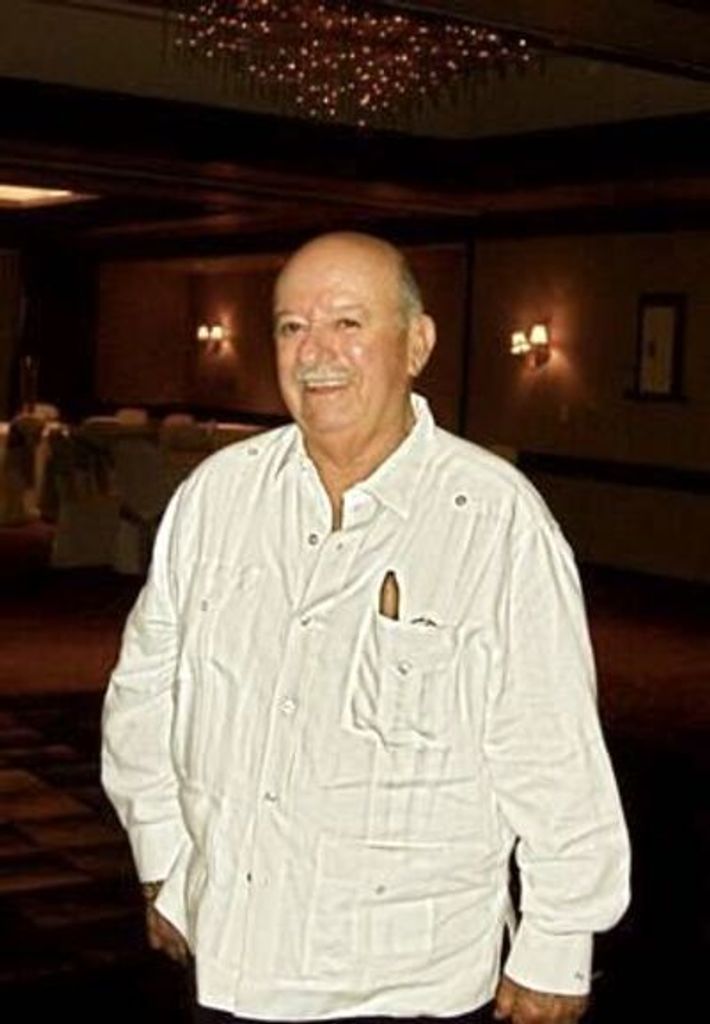 Alfredo Oliva Profile Photo