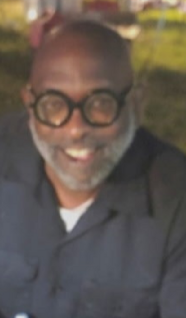 Simeon Lee James Profile Photo