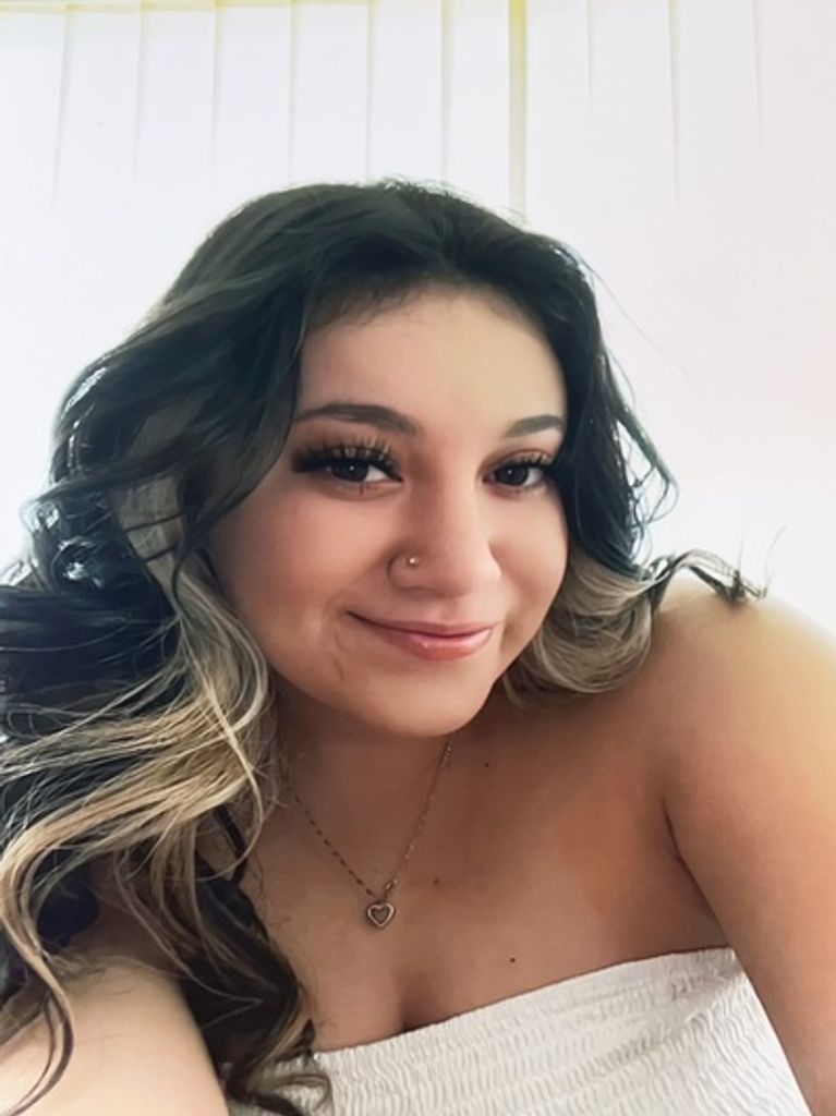 Monique - Martinez Arang Profile Photo