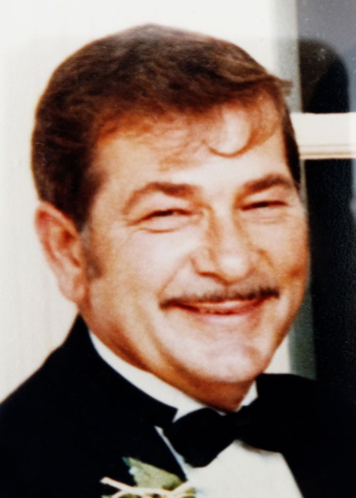 Robert "Bob" Snell