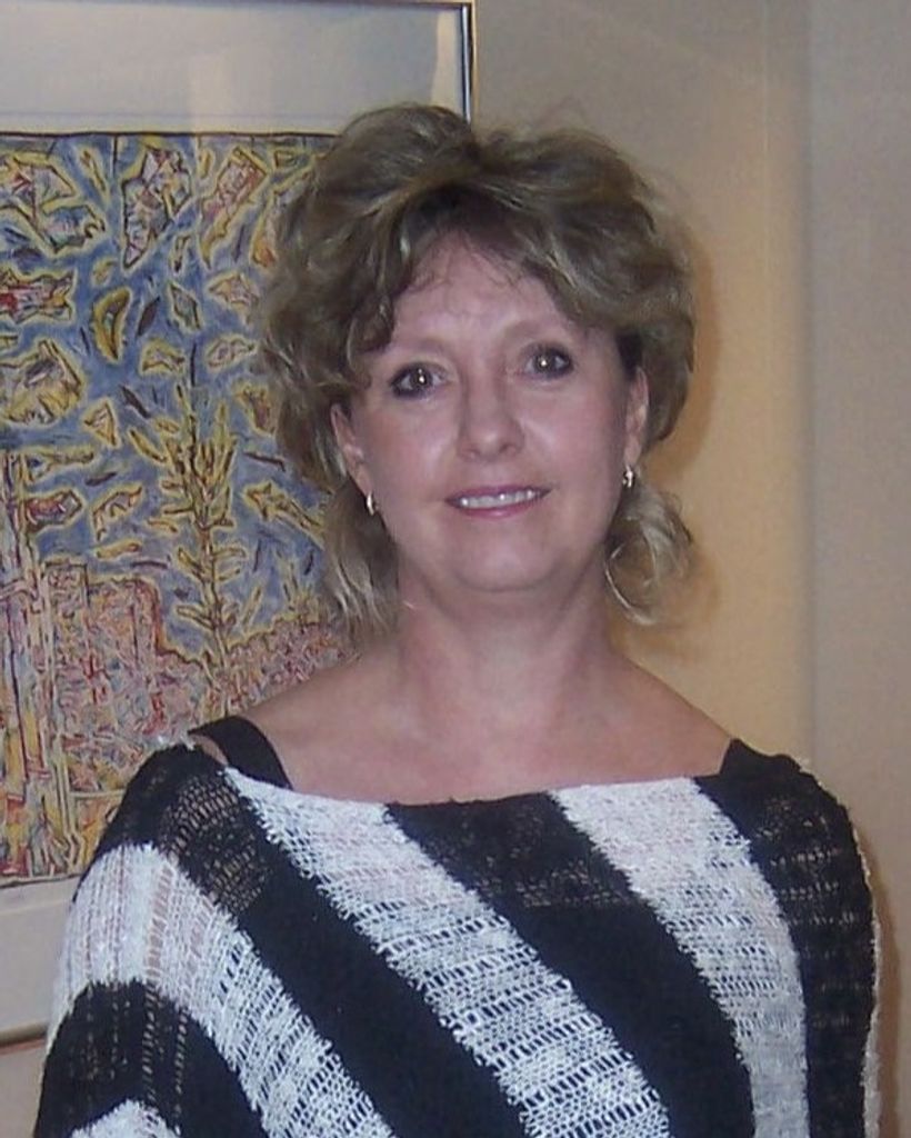 Sharon "Lynn" Dacus