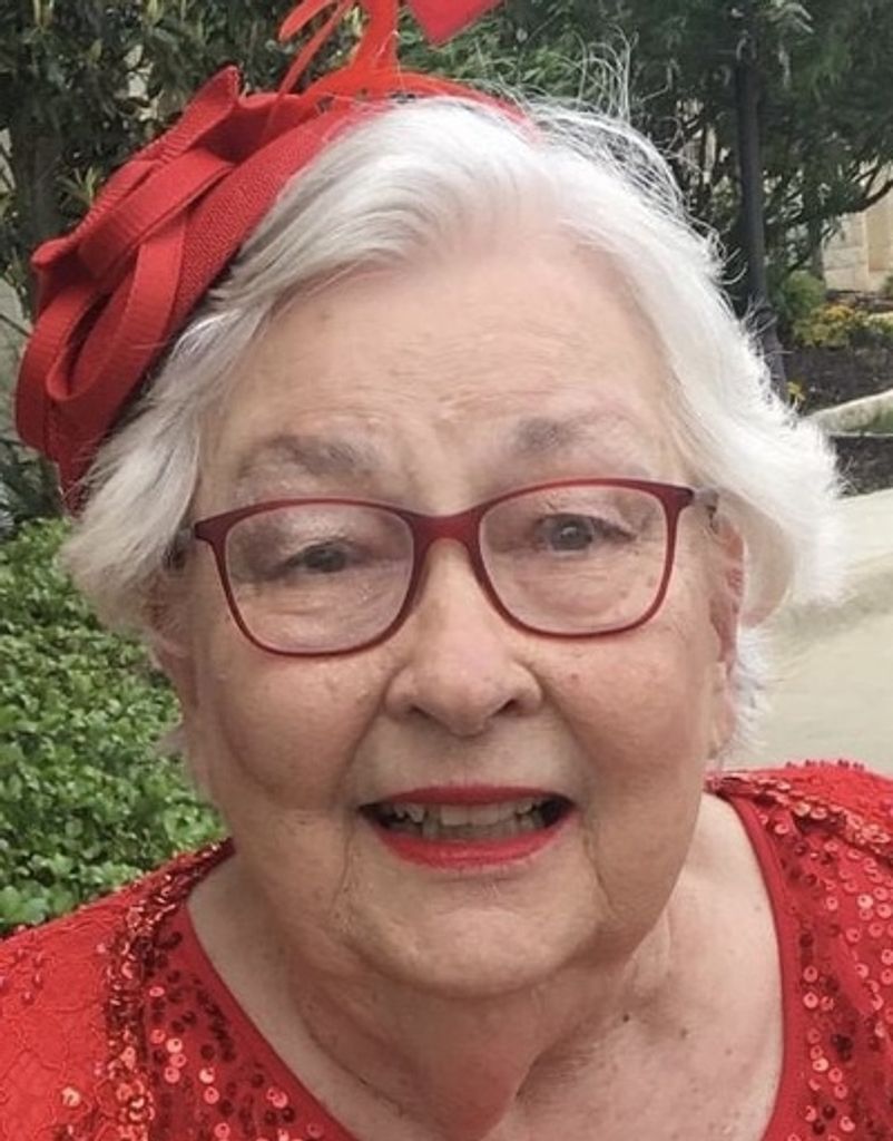 Aline Adamcik Barta Profile Photo
