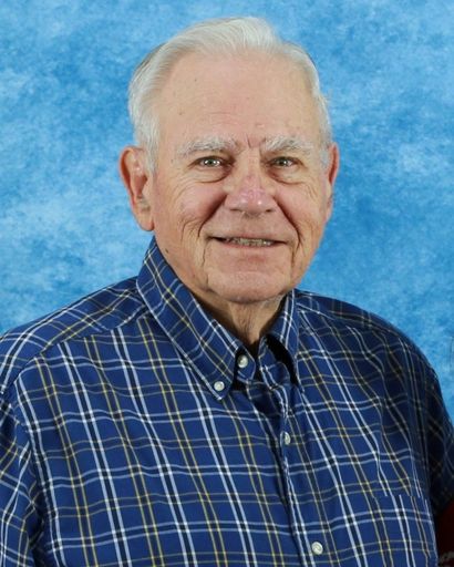 Leon Erwin Bracht's obituary image