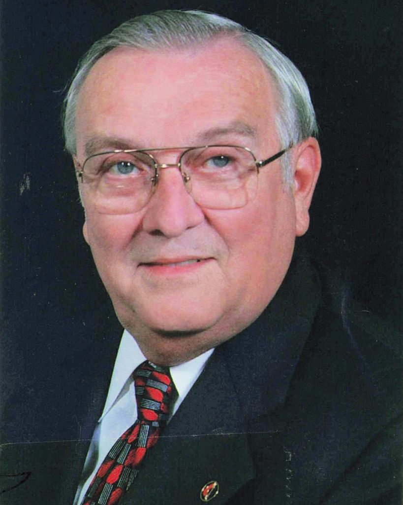 Dr. Robert Elmer Muzzy