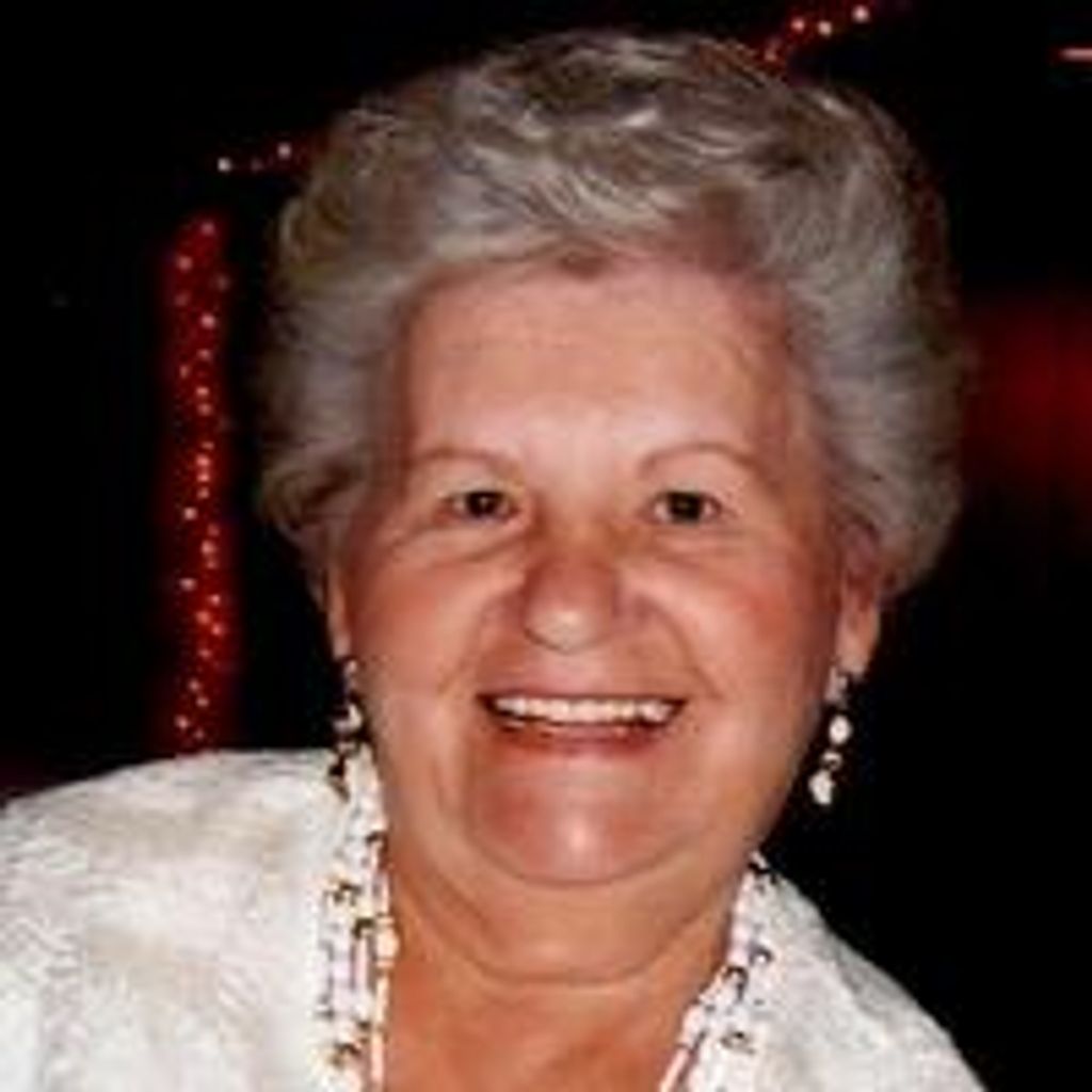 Stella Swierczek Profile Photo