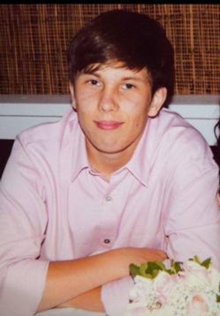 Ethan Slater Howard