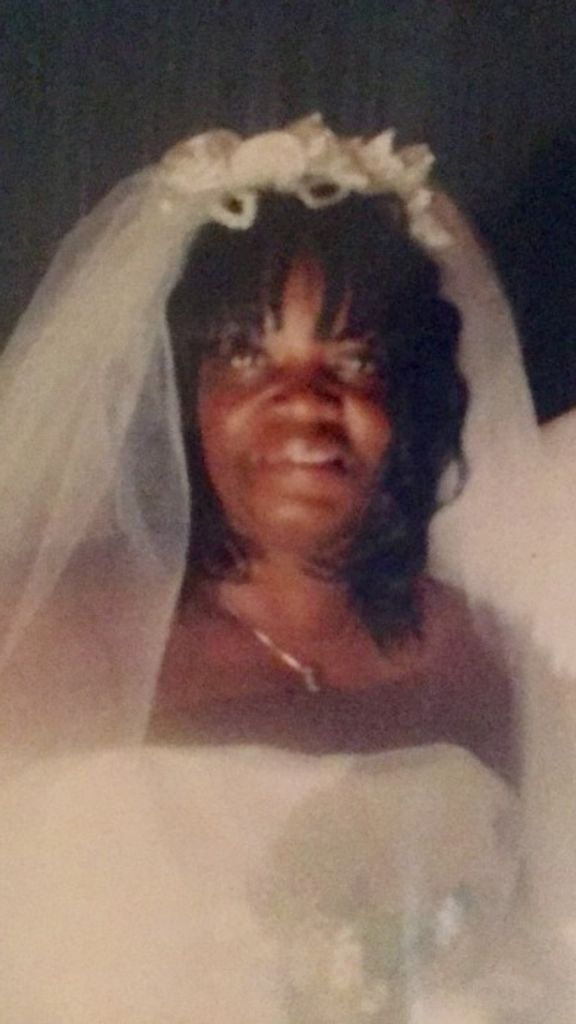 Phyllis Darcel (Lathan)  Hennon