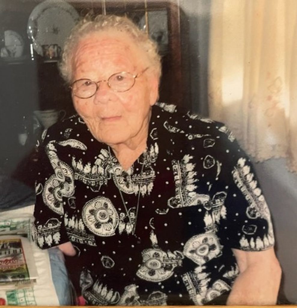 Clara Mae Oxendine