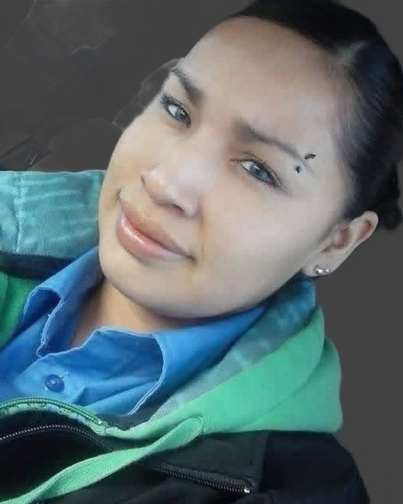 Samantha Jo White Twin Profile Photo