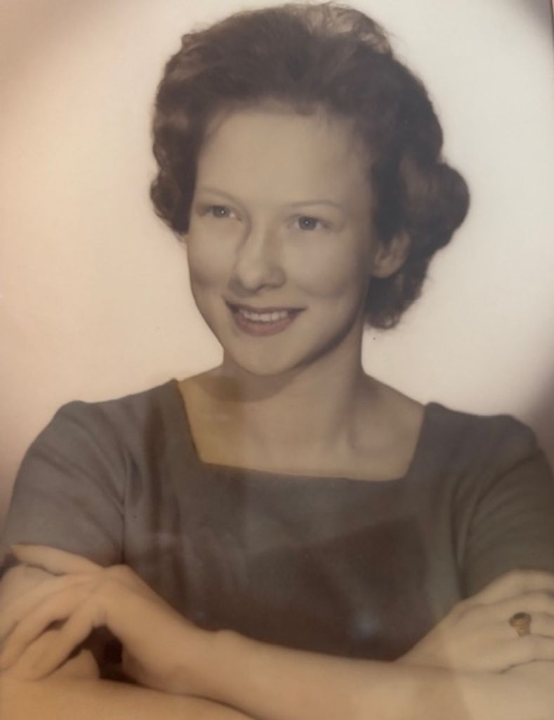 Evelyn L Mccarty Profile Photo
