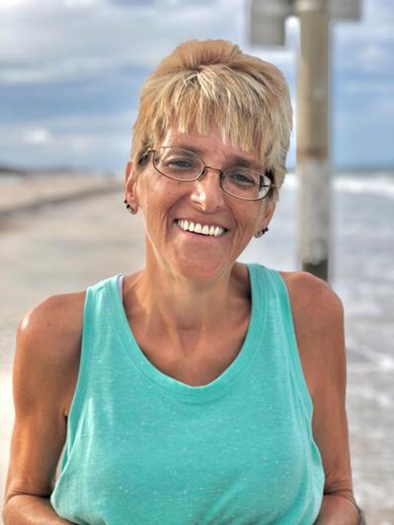 Julie Ann Rose Profile Photo