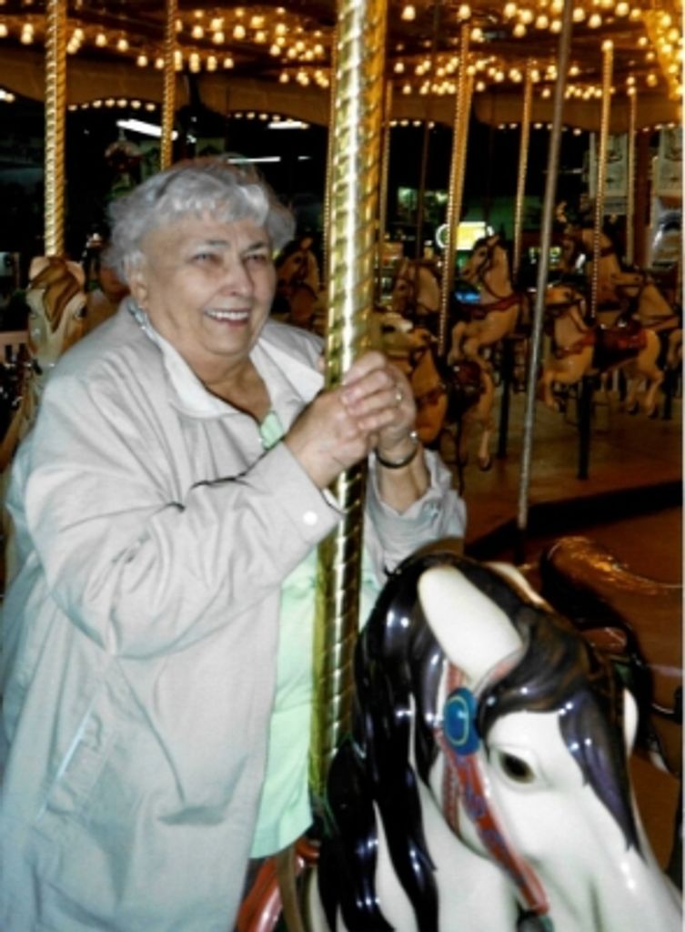 Lillian Joy Smires Profile Photo