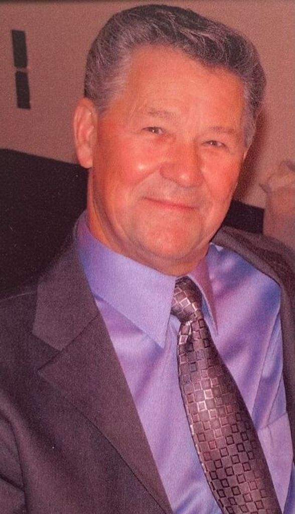 Francis Chalker Profile Photo