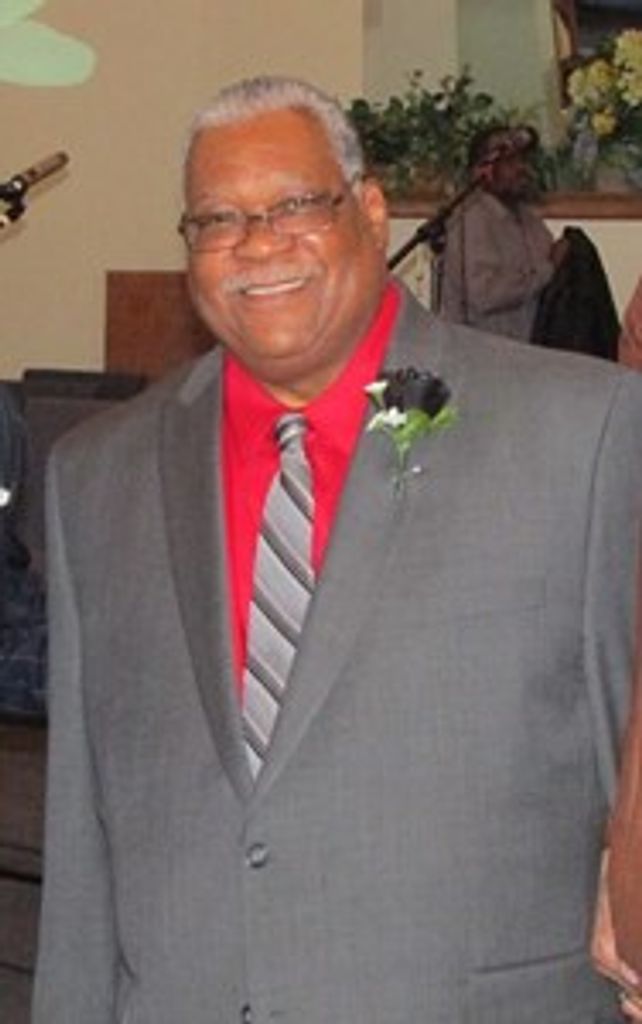 Carl Dempsey Jones, Jr. Profile Photo
