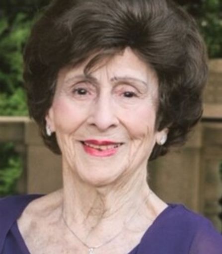 Lena Sottosanti Profile Photo