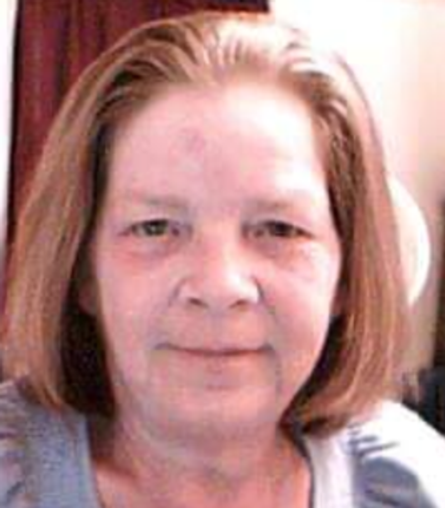 Della (Sissie) Yvonne Brewer (Clemons)