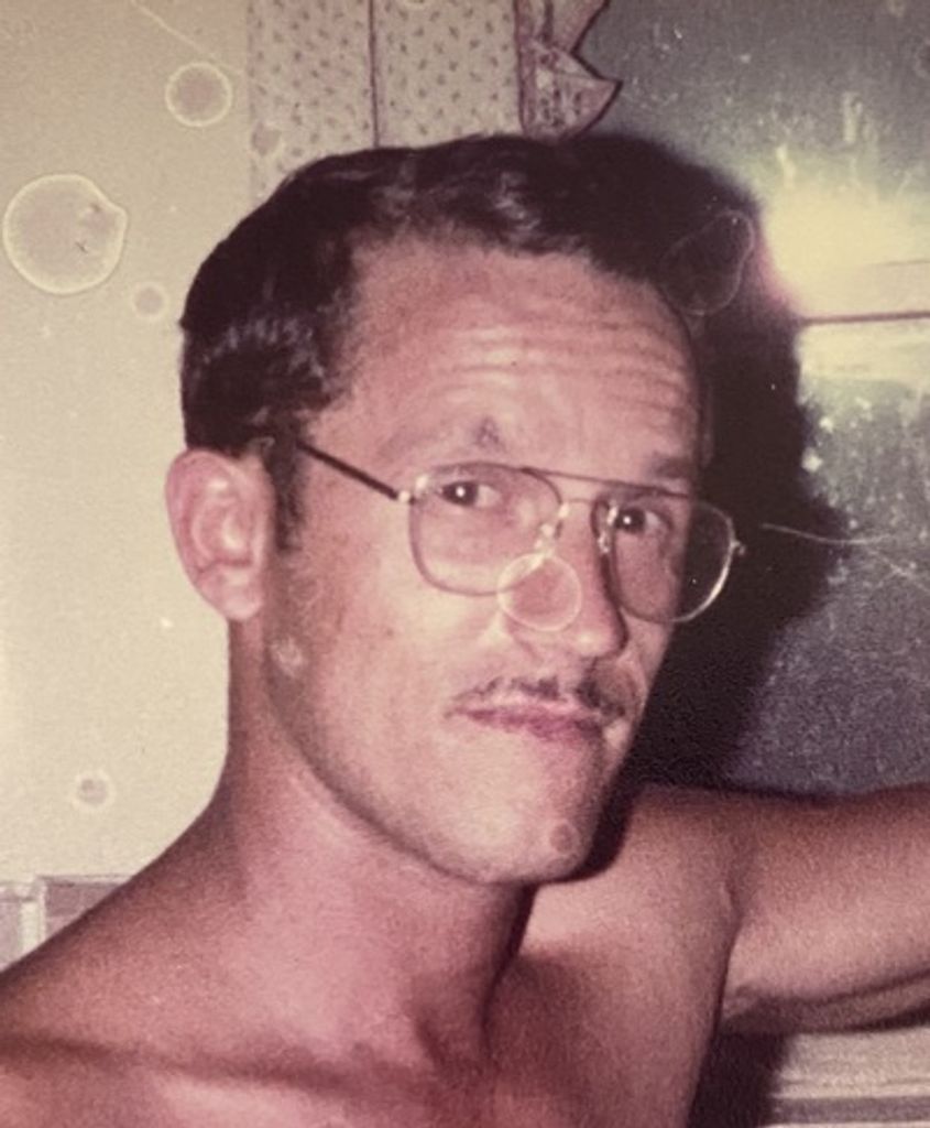 Thomas Below Profile Photo