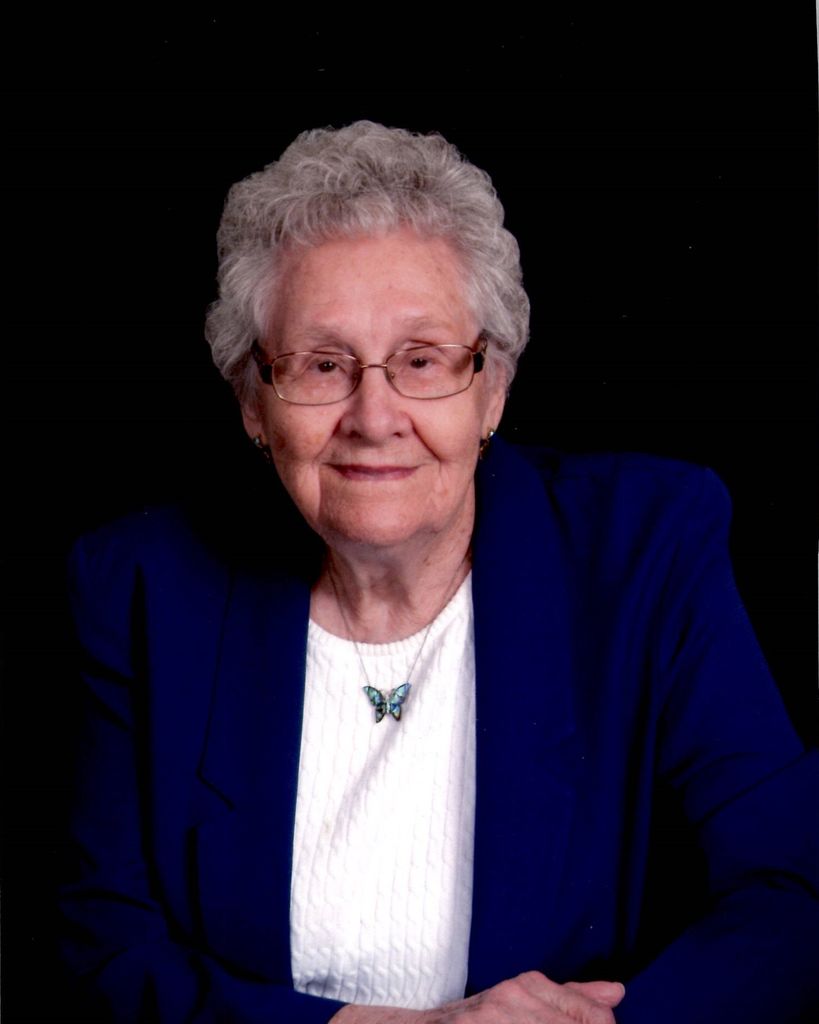 Ella Tomanek