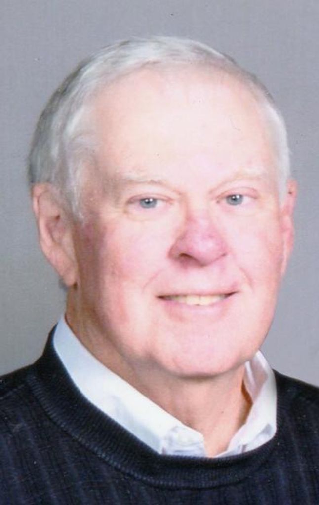 Robert Matthew Benton Profile Photo