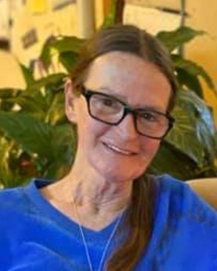 Nellie Younger Wall Profile Photo