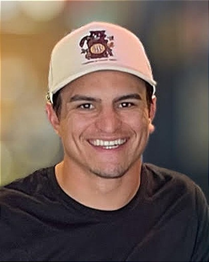 Jakoby Flores Profile Photo