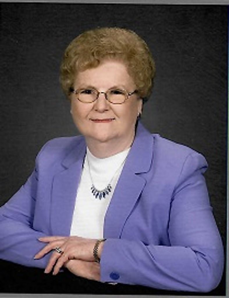 Carolyn McKenzie