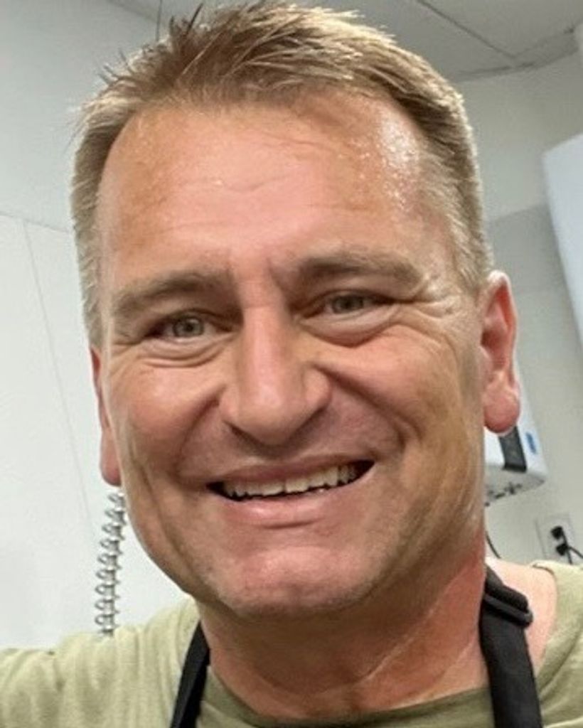 Ryan Dennis Barry Profile Photo