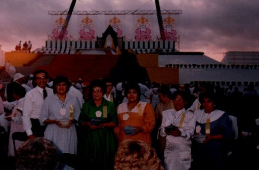 Isabel O. Gonzalez photo gallery thumbnail 9 of 49